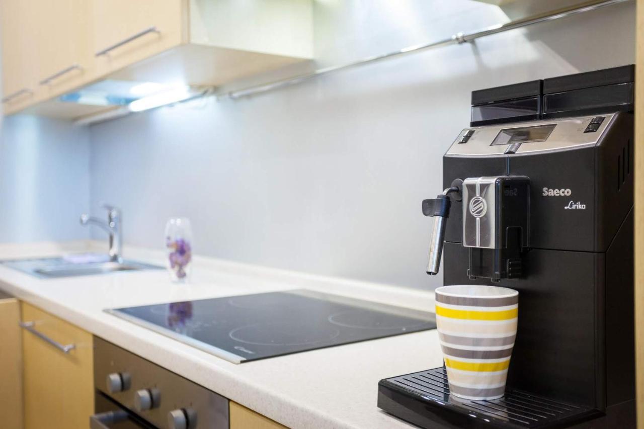 Navit Apartments With Breakfast, Near The Railway Station, The City Center And The Park 基輔 外观 照片